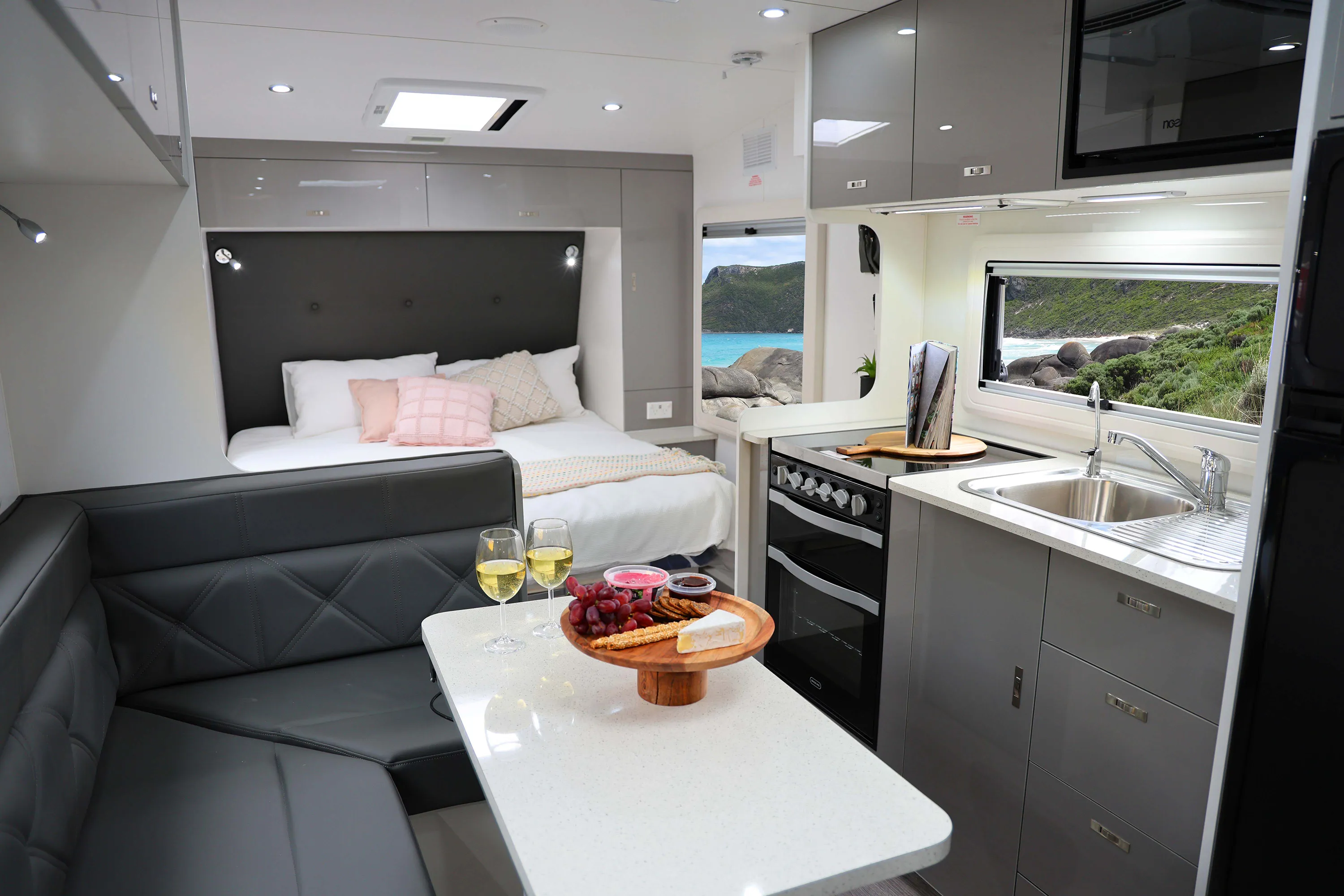 JB Caravans Dirt Roader photo 3 of 5