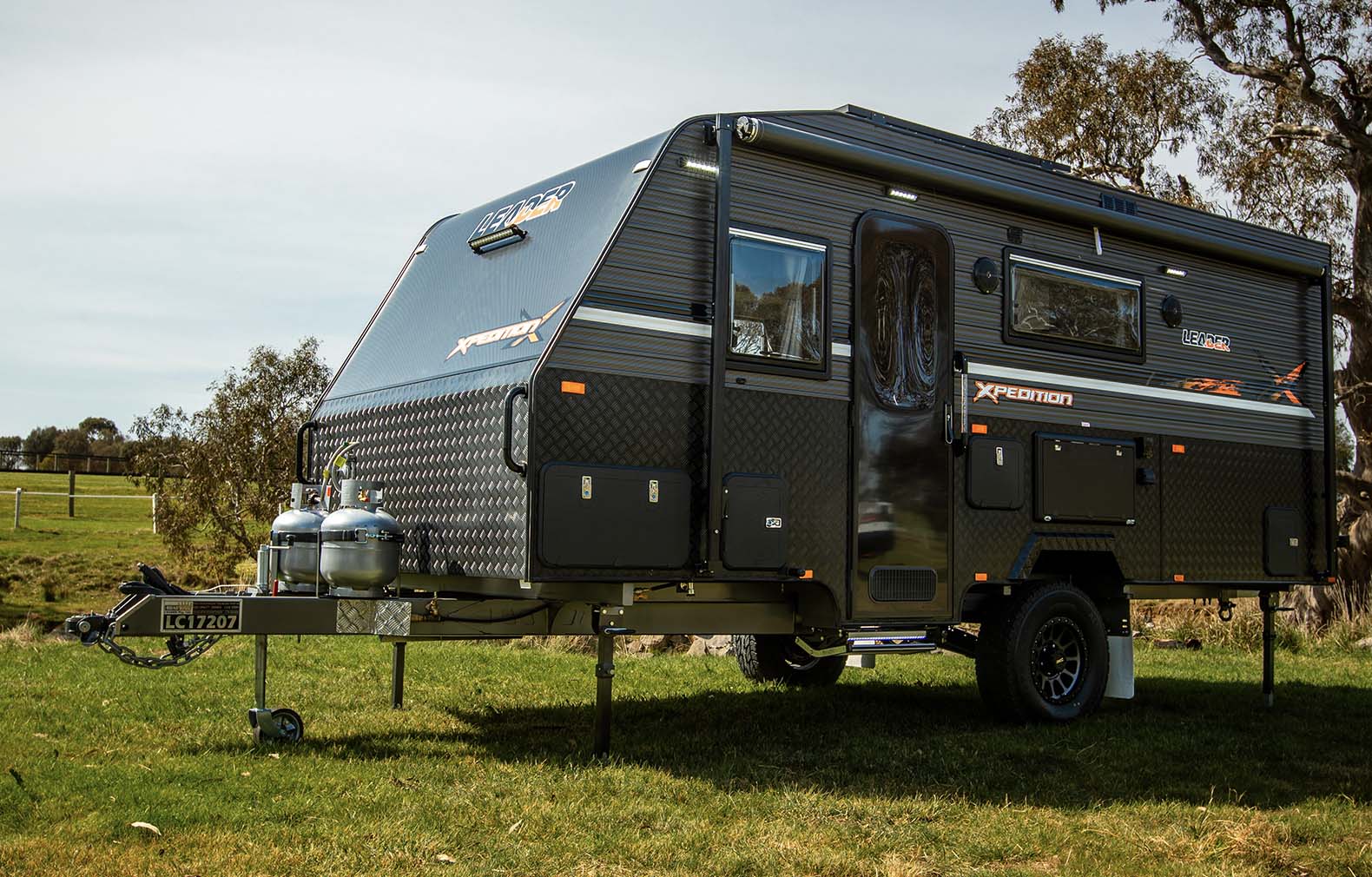 Leader Caravans Xpedition photo 30 of 44