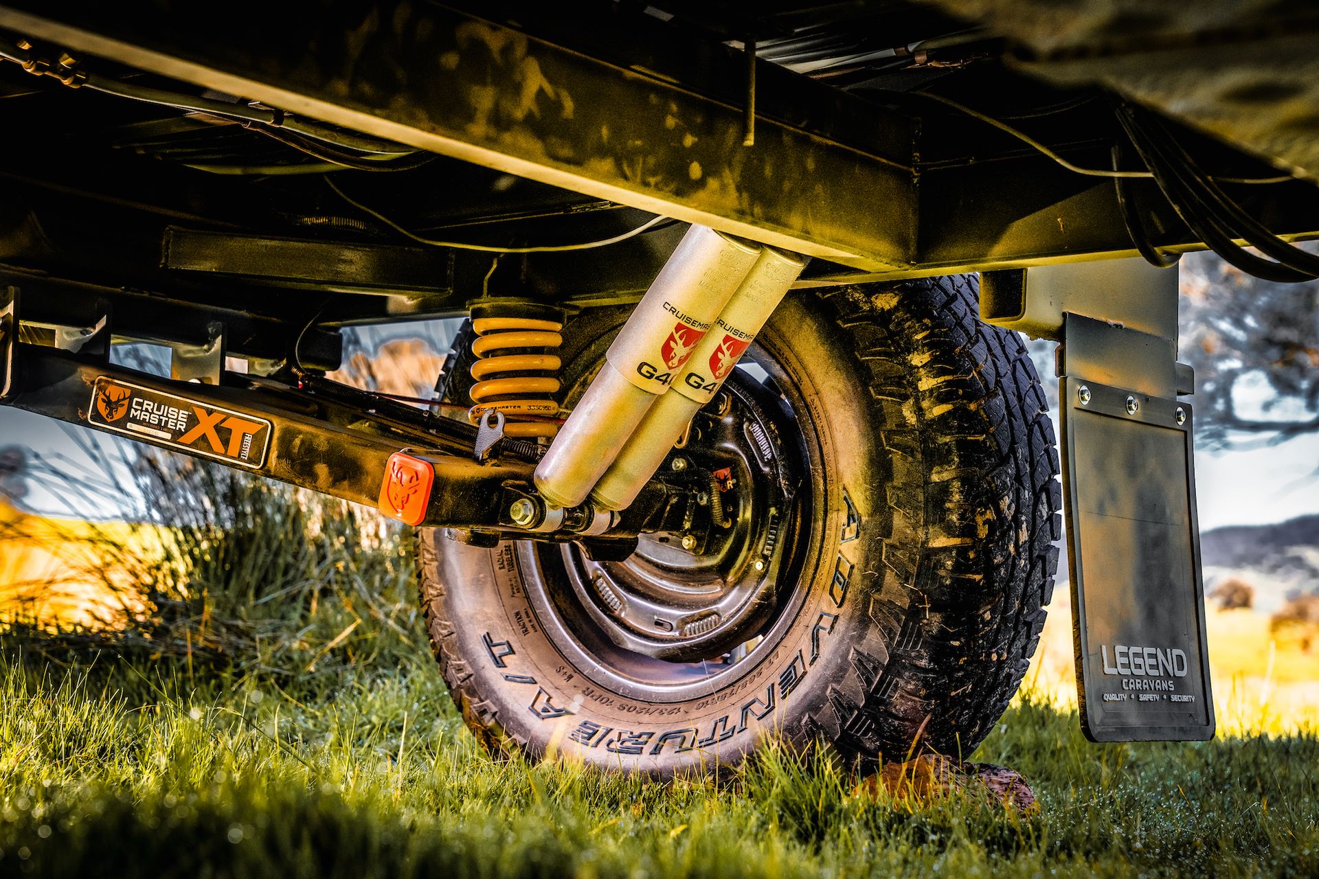Legend Hybrid (Trackline 48V Standard) gallery