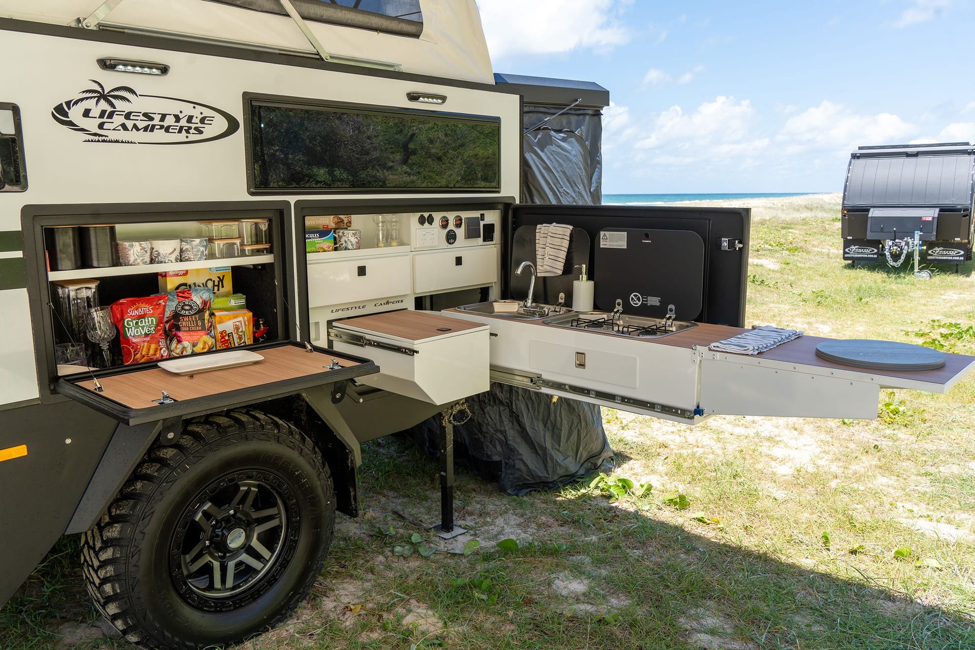 Lifestyle Campers Iconn E2 photo 1 of 8