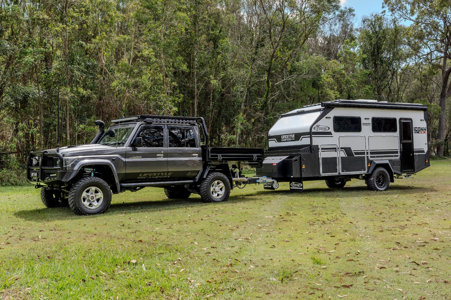Lifestyle Campers Iconn E4 XK High Top photo 1 of 8