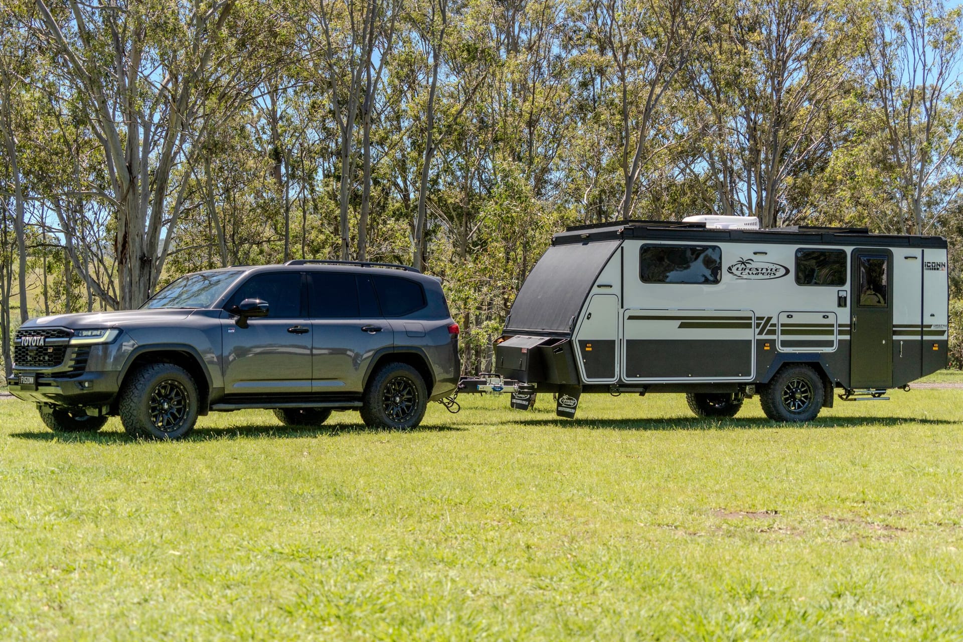 Lifestyle Campers Iconn E4 photo 3 of 8