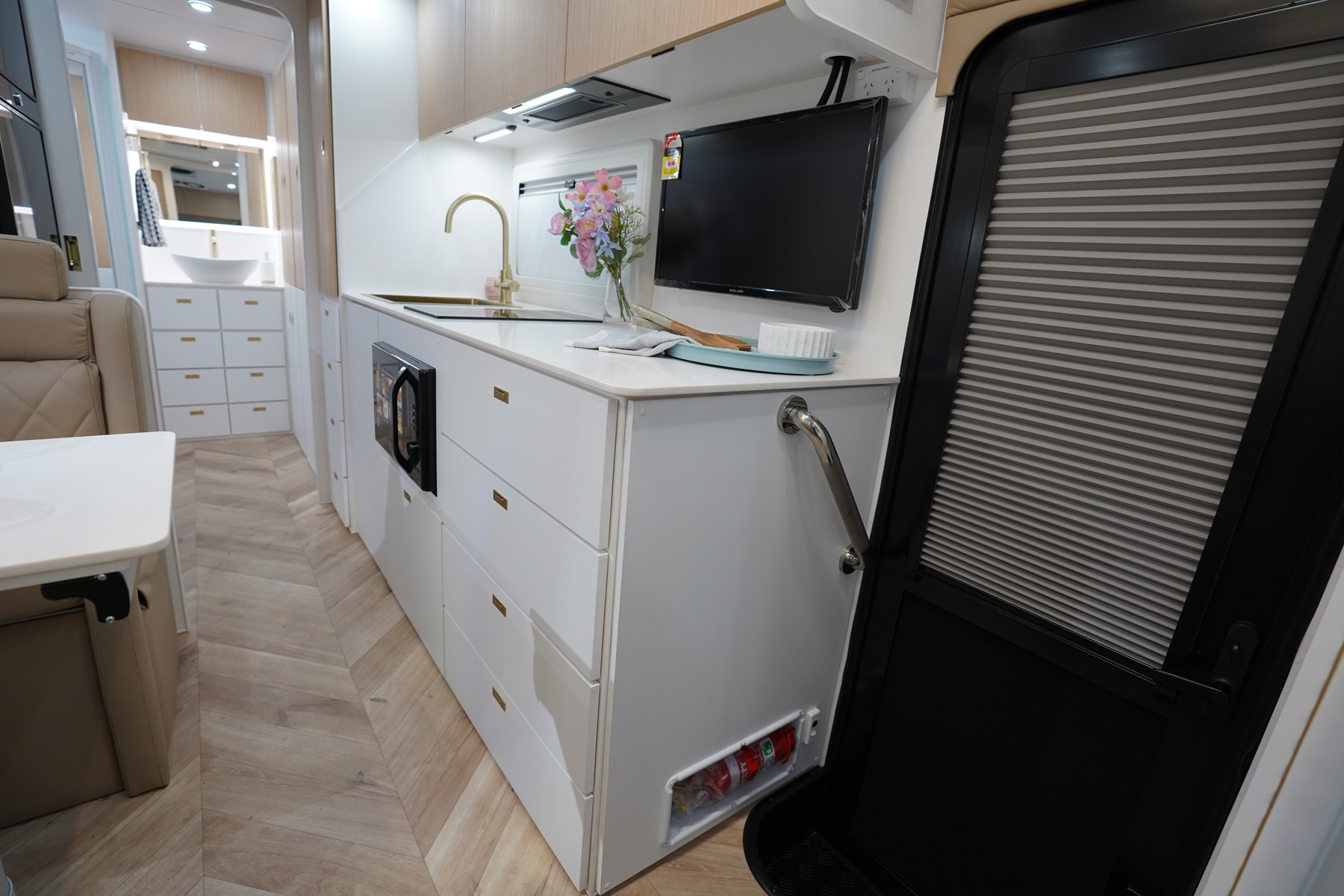 Masterpiece Caravans Optimum Director's Edition photo 11 of 12