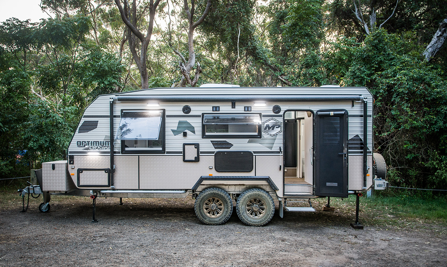 Masterpiece Caravans Optimum photo 4 of 12