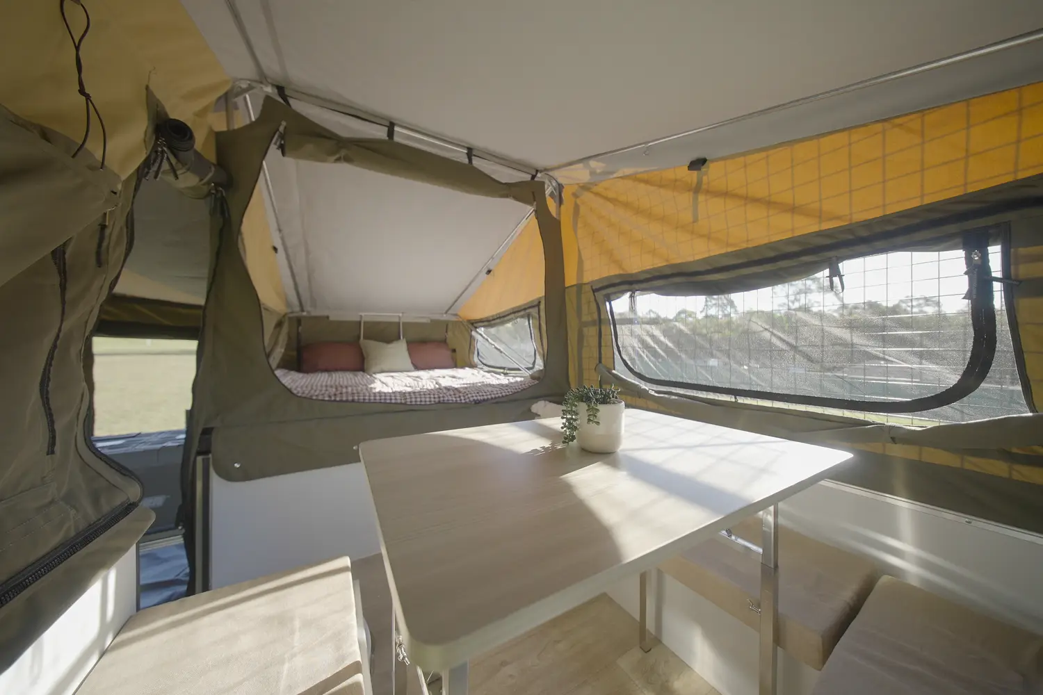 Market Direct Campers Explorer FF (Limited Edition) photo 12 of 12