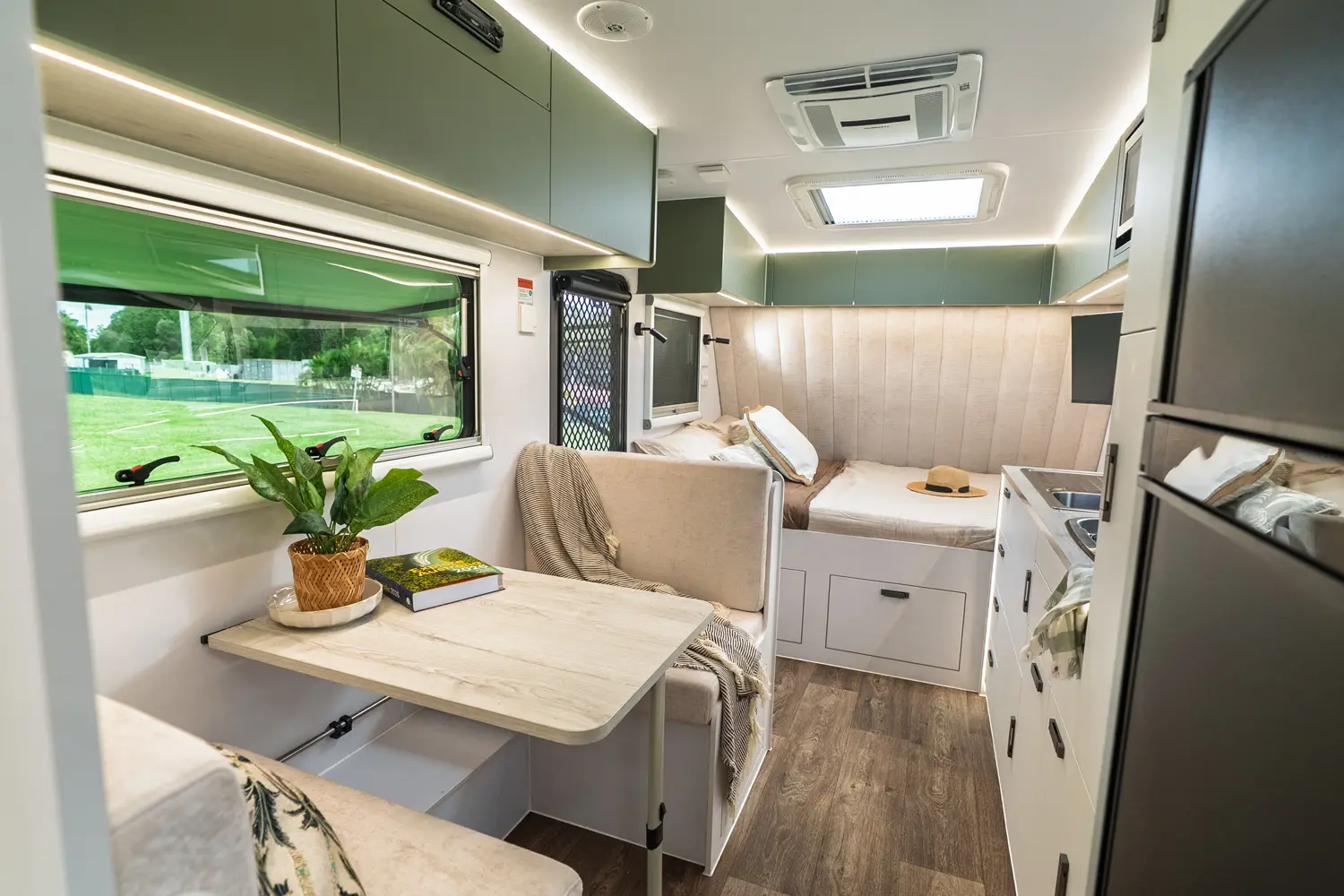 Market Direct Campers Forte SR16 East West S2 photo 2 of 6