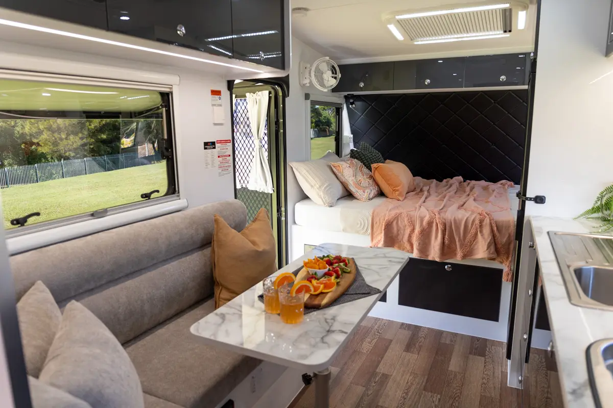 Market Direct Campers Forte SR16 East West photo 2 of 6