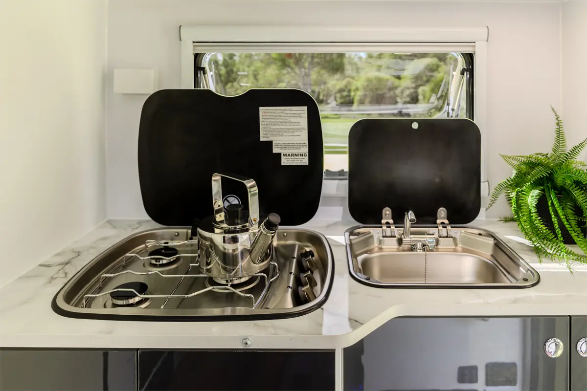 Market Direct Campers Forte SR17+ photo 4 of 6