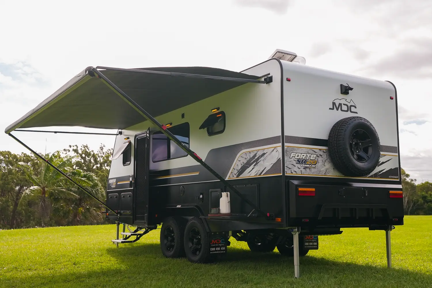 Market Direct Campers Forte SR20 Family S2 photo 1 of 6