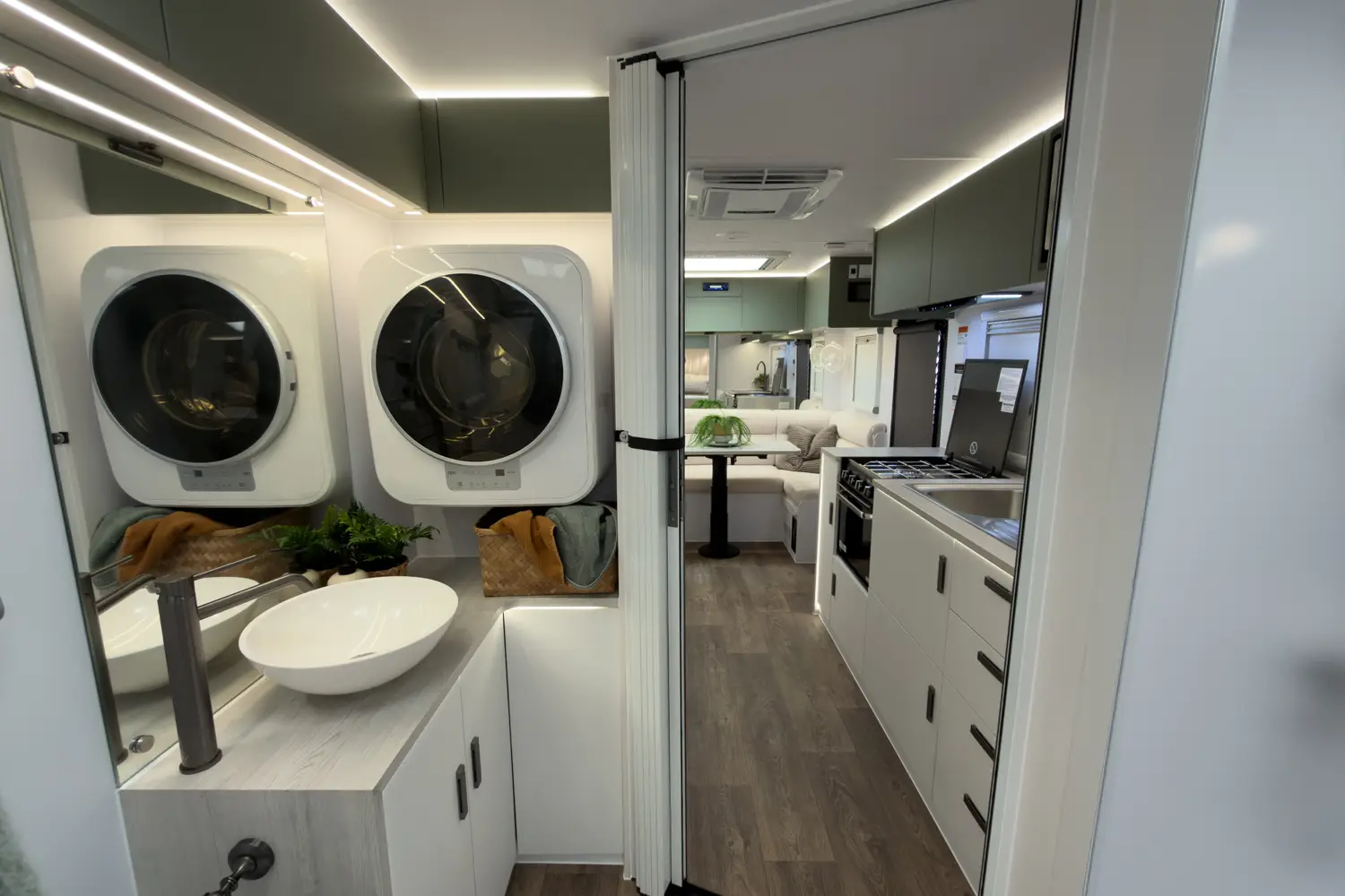 Market Direct Campers Forte SR22 Club S2 photo 6 of 6