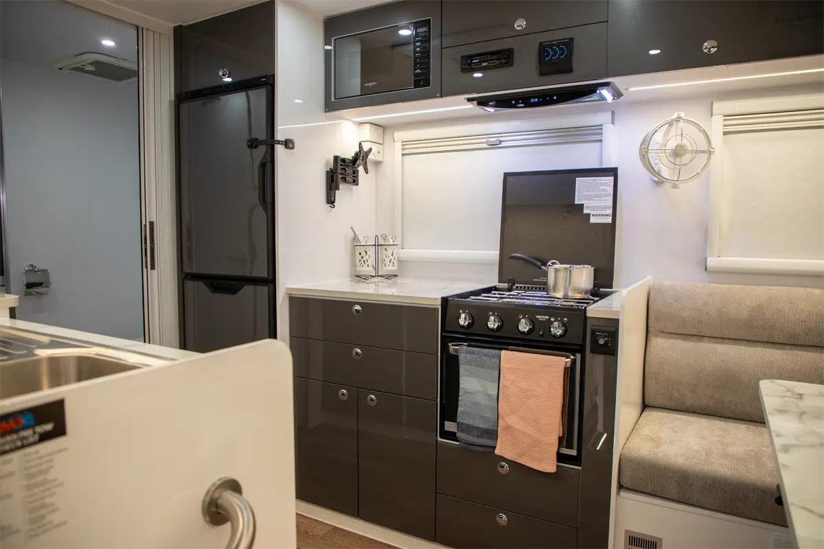 Market Direct Campers Forte SR22 Club photo 3 of 6