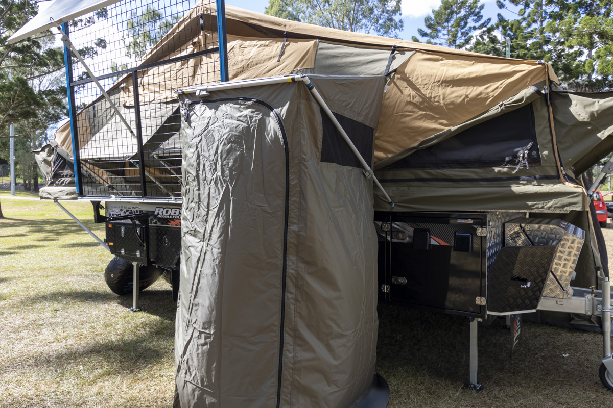 Market Direct Campers Robson XTT photo 6 of 13