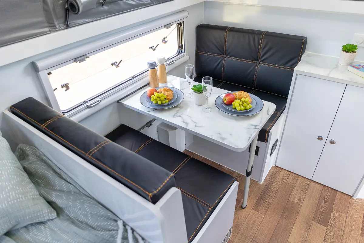 Market Direct Campers XT10E-LP photo 2 of 6