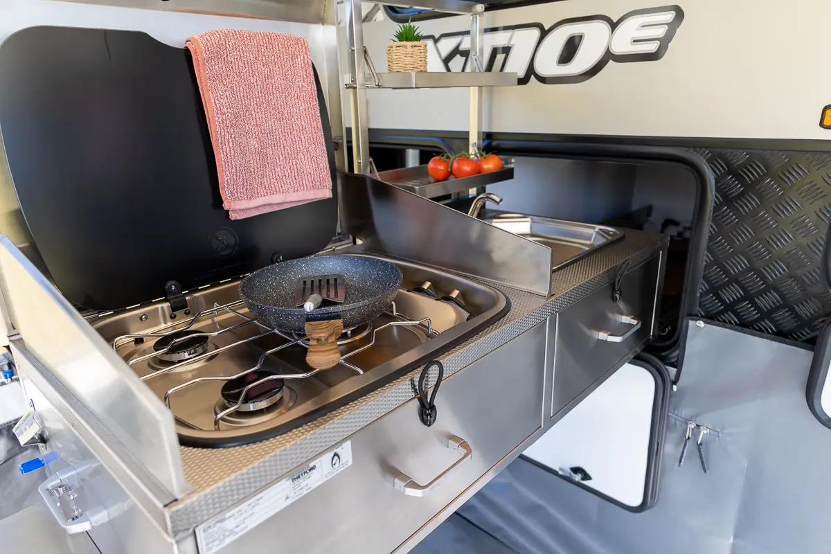 Market Direct Campers XT10E photo 2 of 13