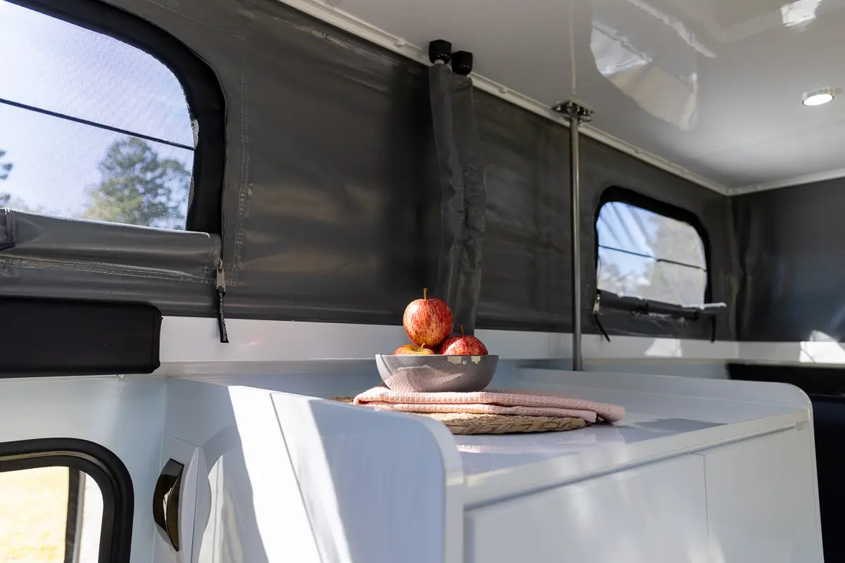 Market Direct Campers XT10E photo 10 of 13