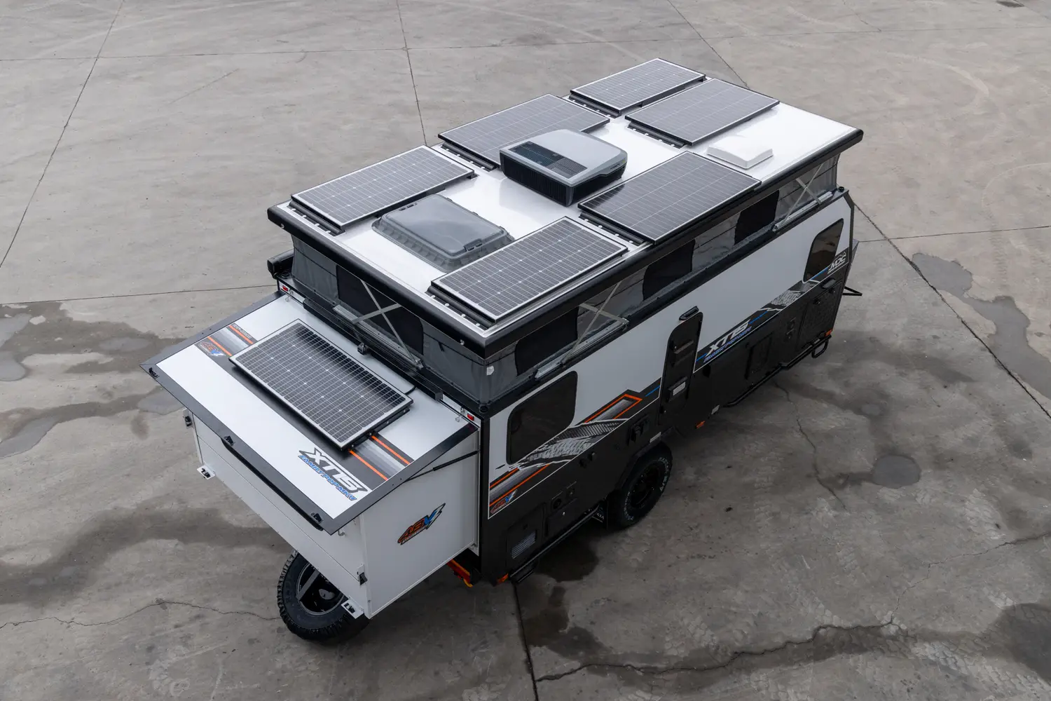 Market Direct Campers XT15 Family Pop MK4 photo 1 of 6