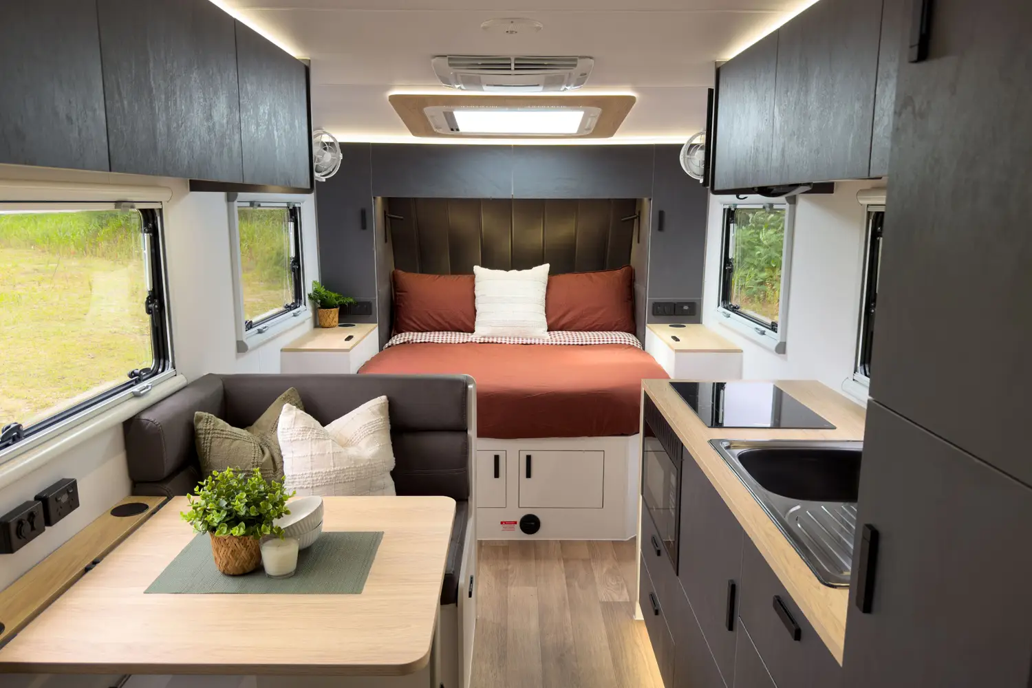 Market Direct Campers XT19 RD MK4 photo 3 of 6