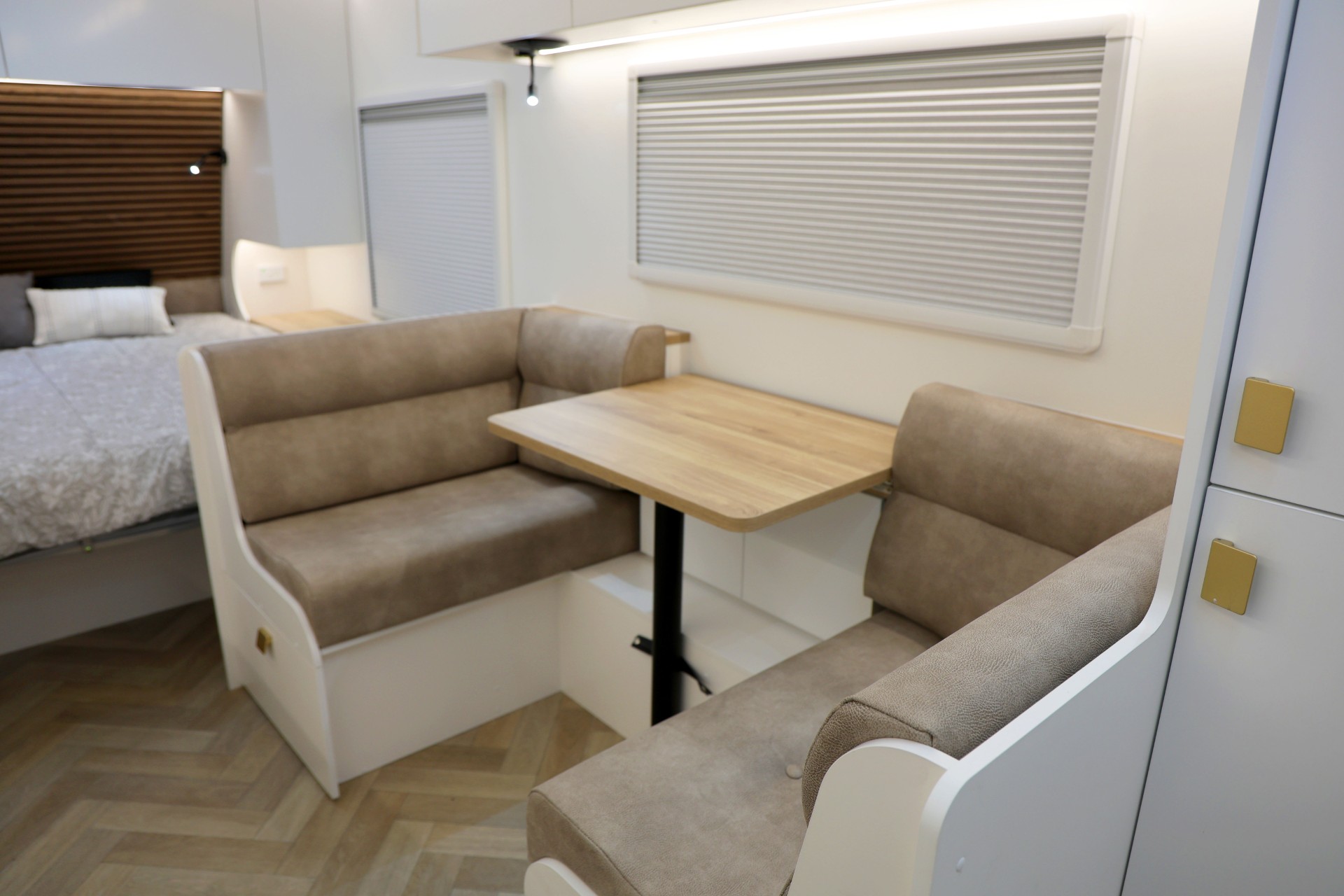 New Age Caravans Manta Ray photo 17 of 18