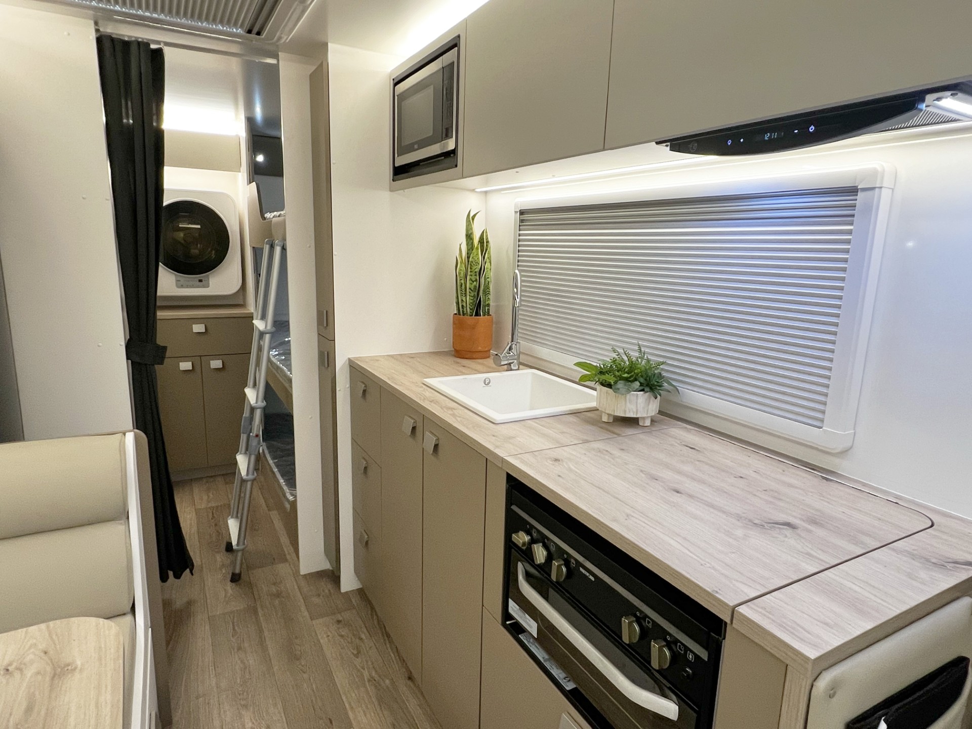 New Age Caravans Road Owl photo 12 of 15