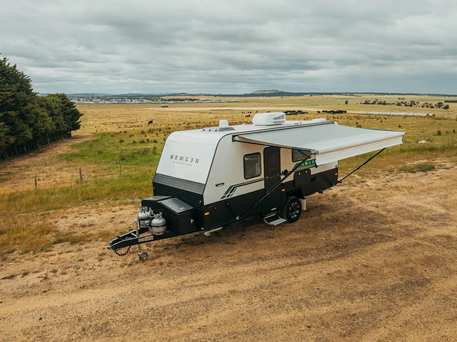 Newgen Caravans NGC18 photo 2 of 8