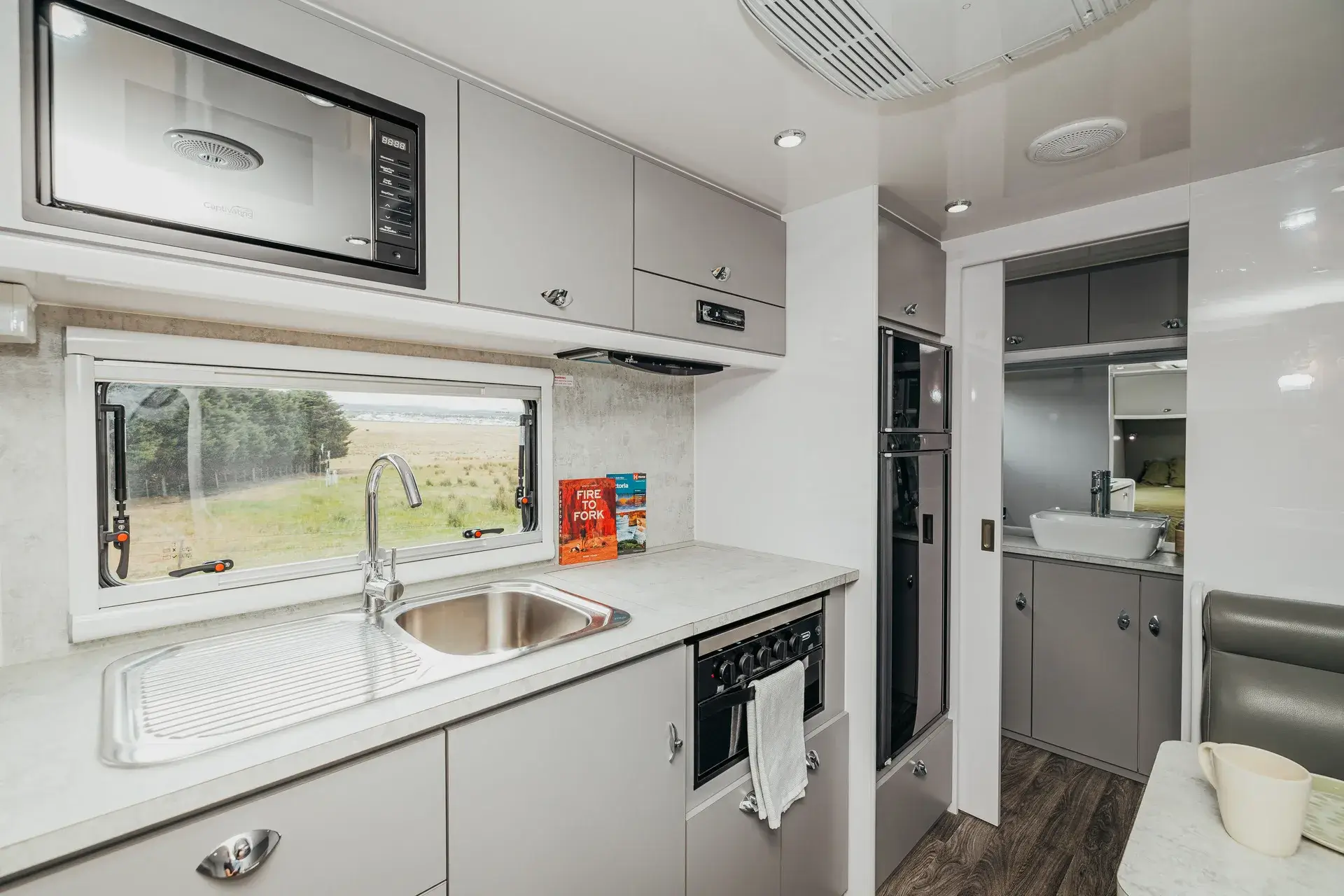 Newgen Caravans NGC18 photo 7 of 8