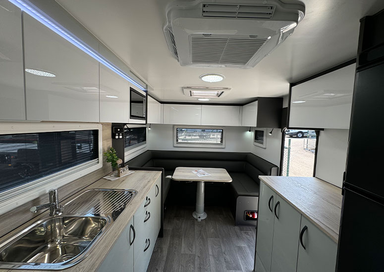 Nova Caravans Bravo photo 7 of 9