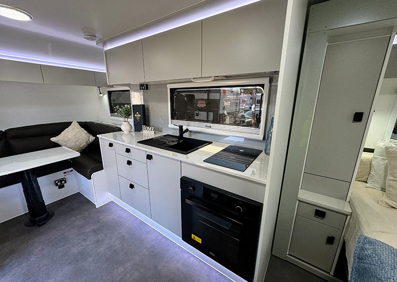 Nova Caravans Pride Platinum photo 6 of 9