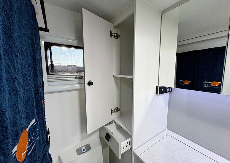 Nova Caravans Pride Platinum photo 9 of 9