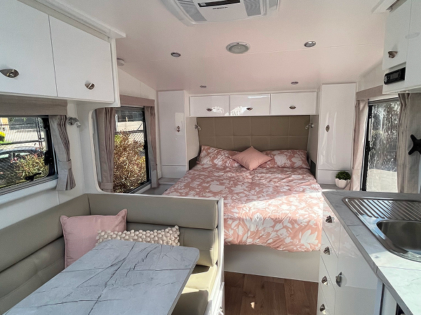 Olympic Caravans Marathon photo 3 of 11