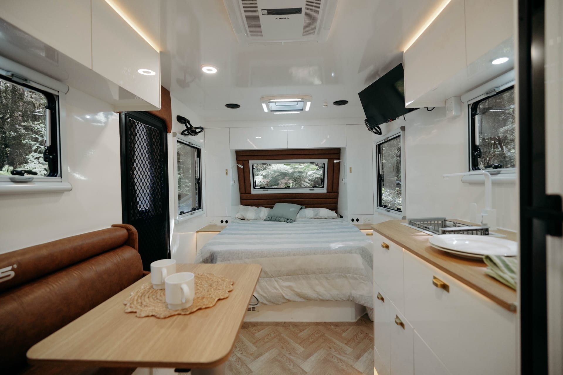 OPUS Camper Expedition Pro photo 3 of 5