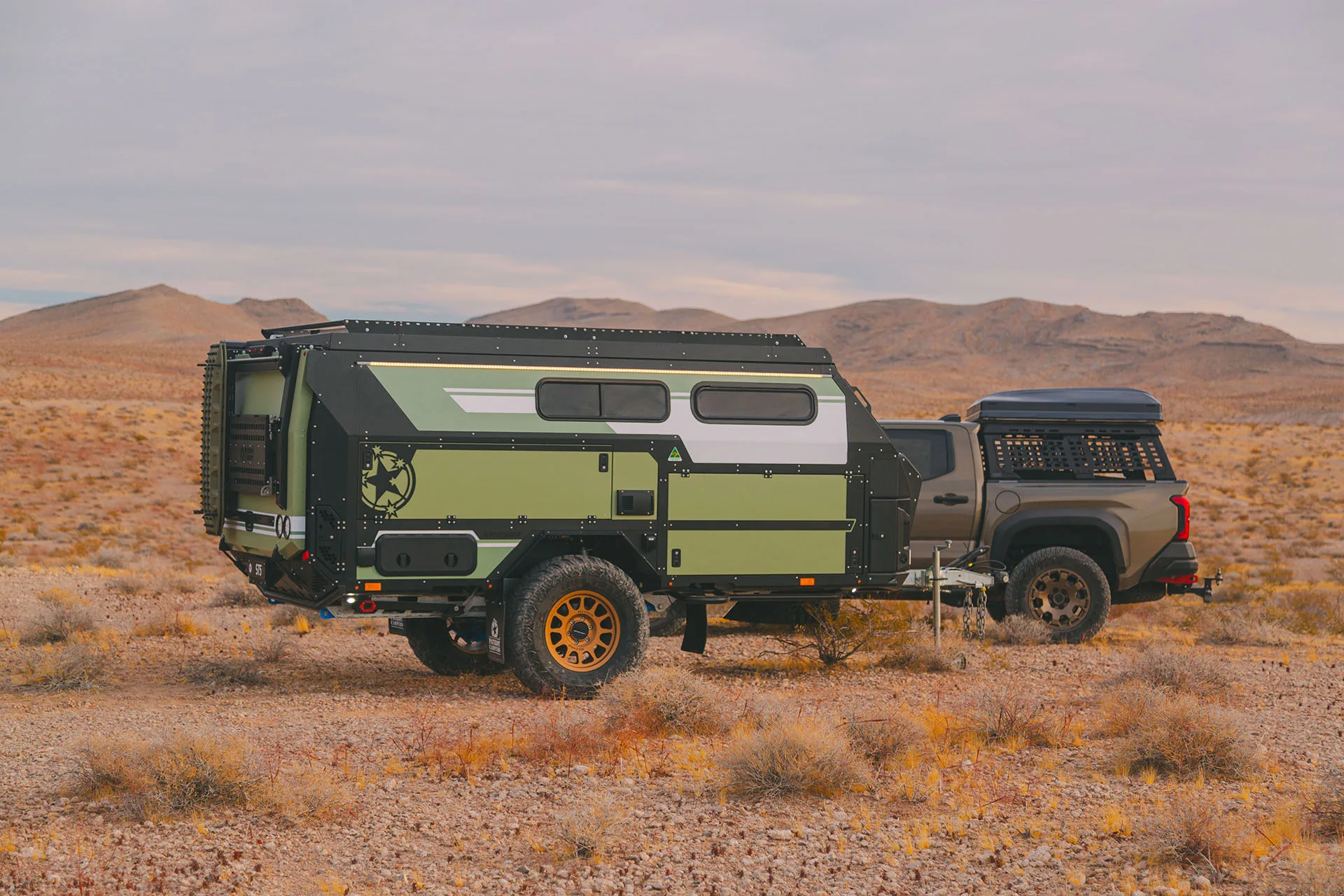 Patriot Campers ST5 Supertourer Finke Edition photo 2 of 6