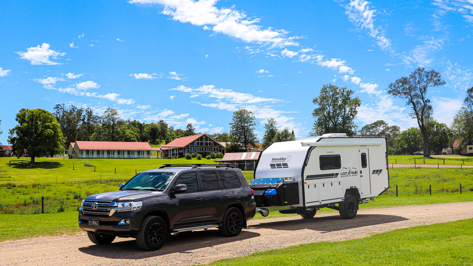 Rhinomax Campers Lost Trak 16 Family