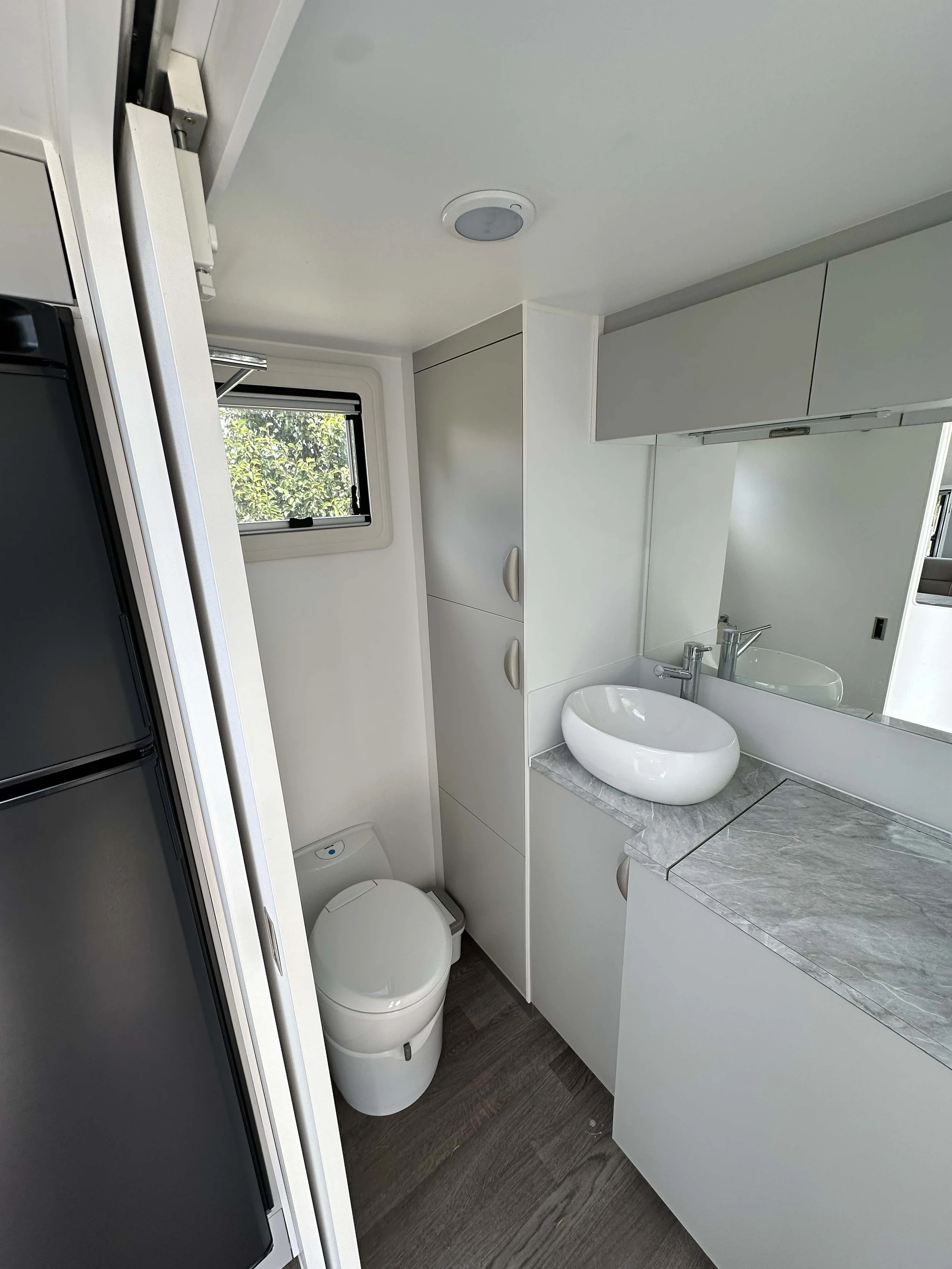 Roadstar Caravans Cross Country photo 11 of 15
