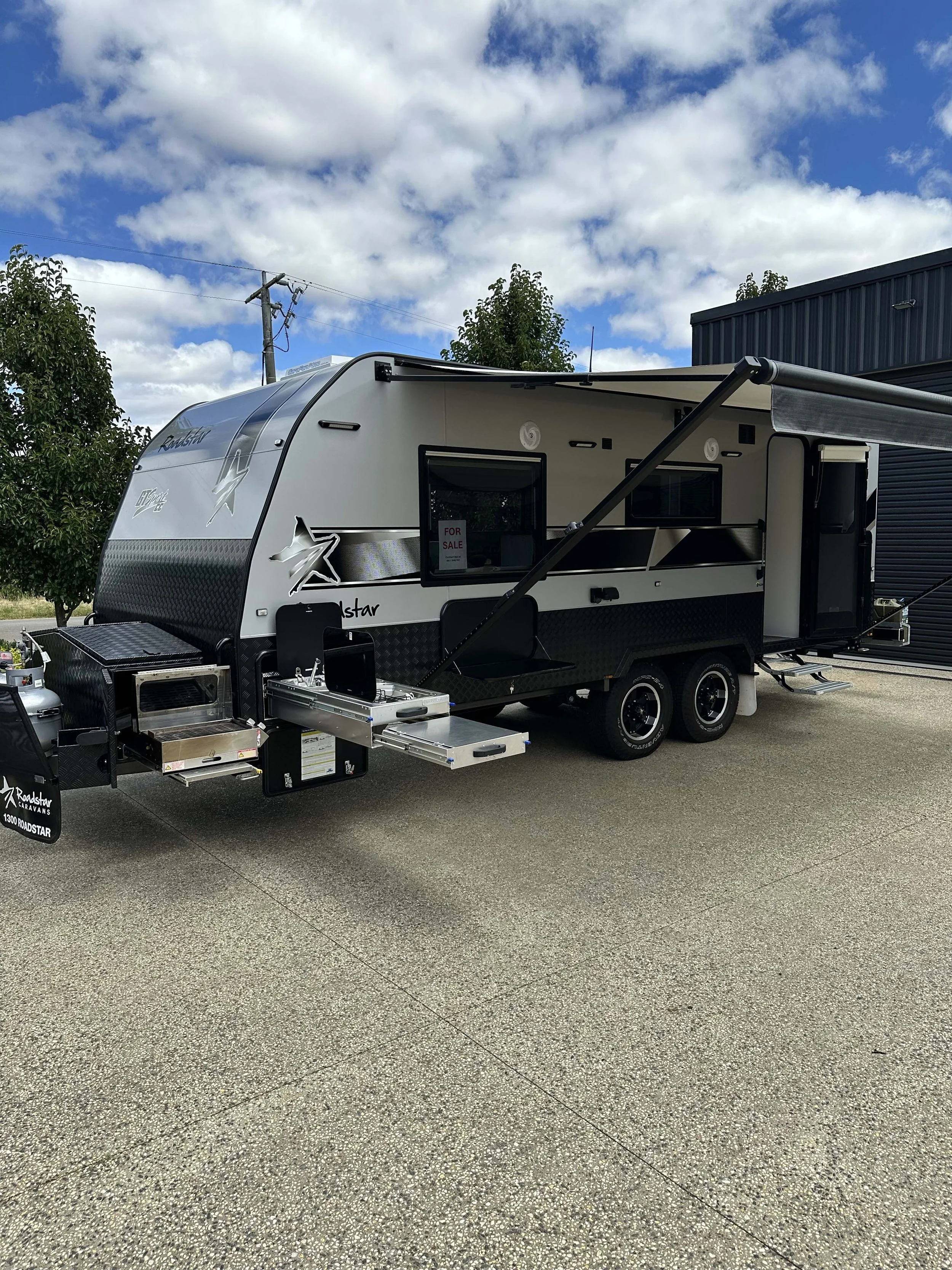 Roadstar Caravans Cross Country photo 1 of 15