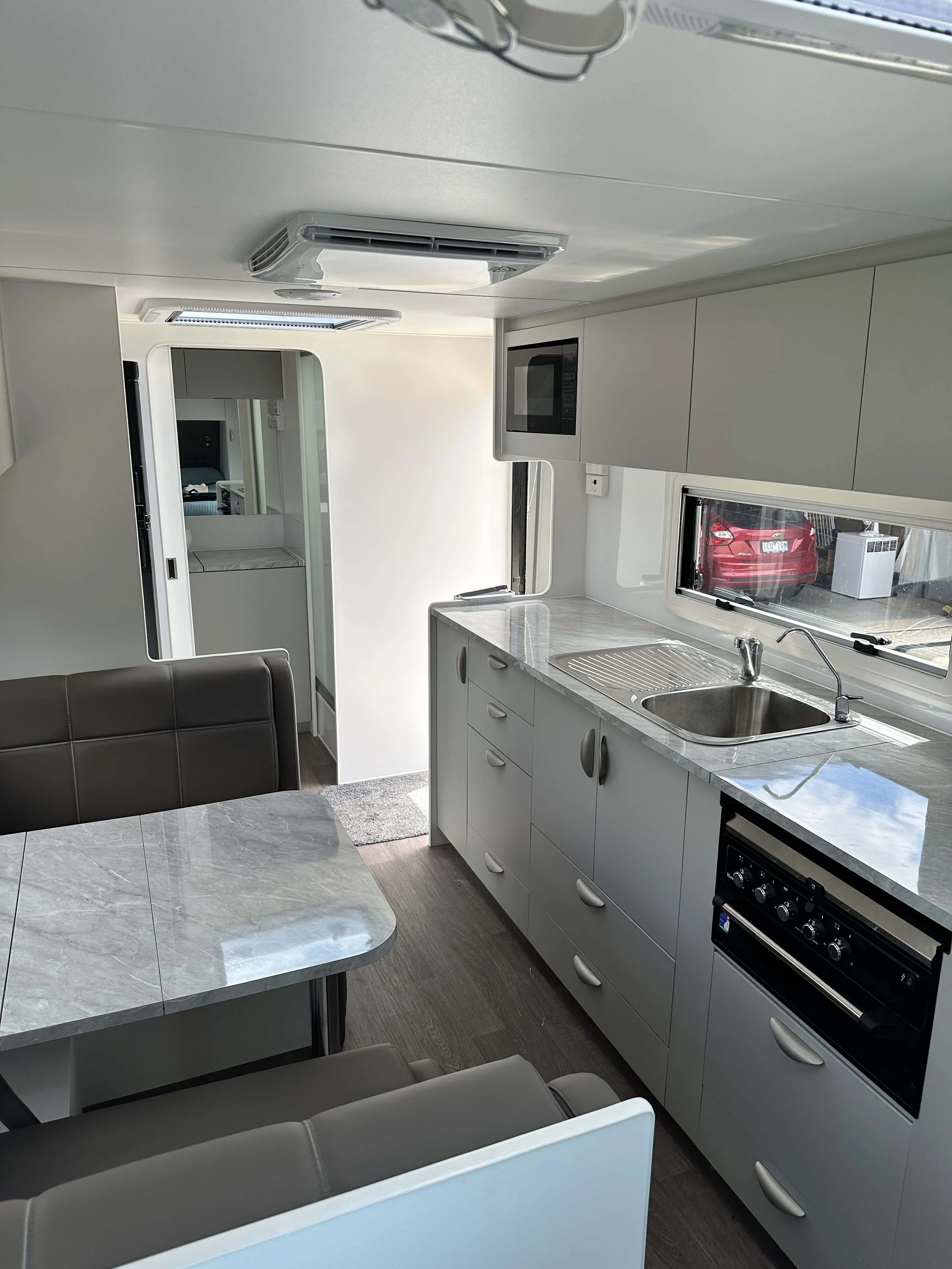 Roadstar Caravans Cross Country photo 8 of 15