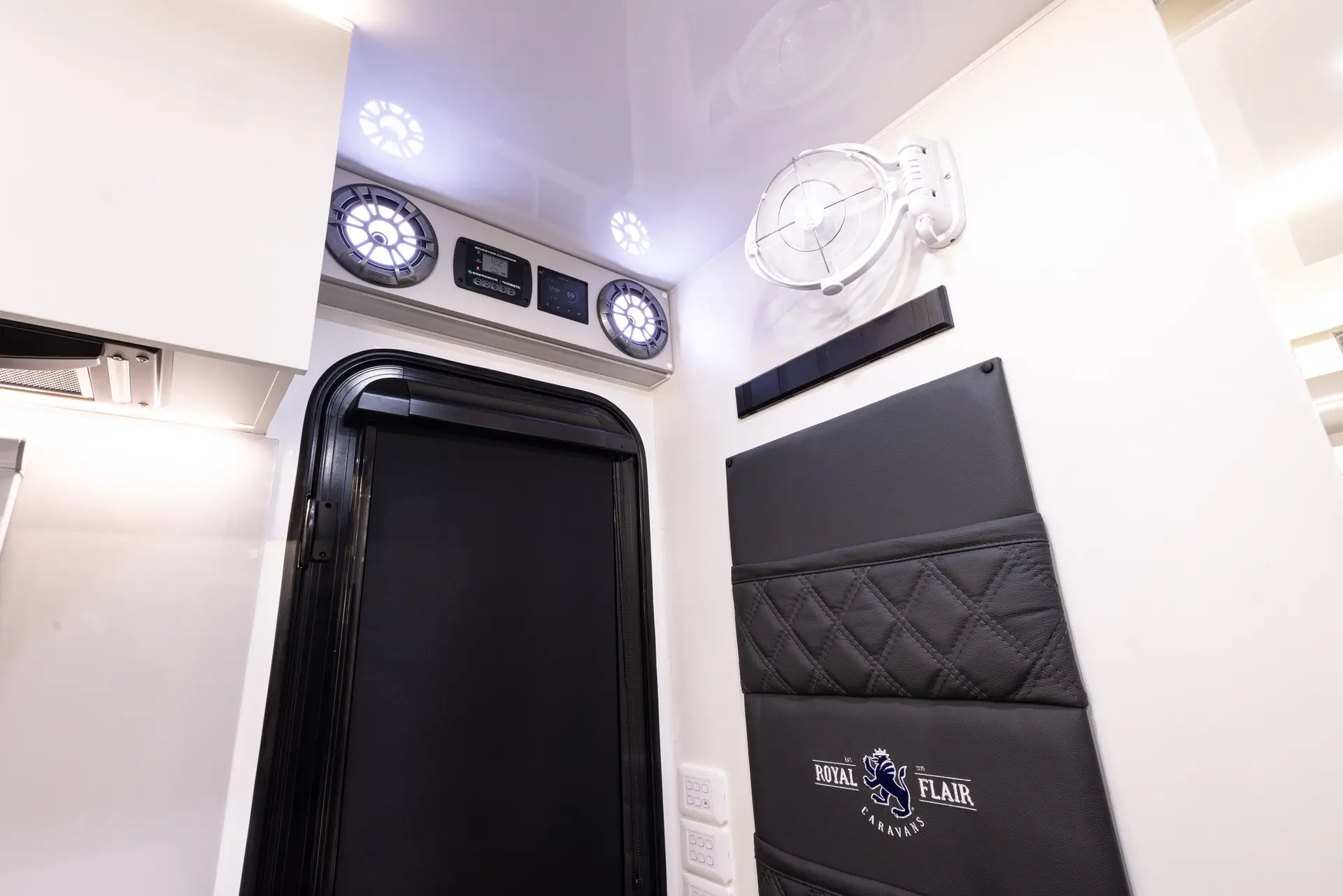 Royal Flair Caravans Eco Mate photo 9 of 20