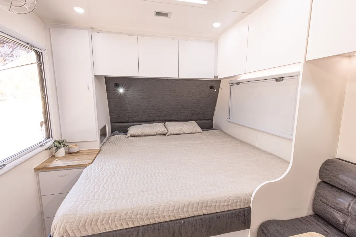 Royal Flair Caravans Family Flair photo 9 of 12