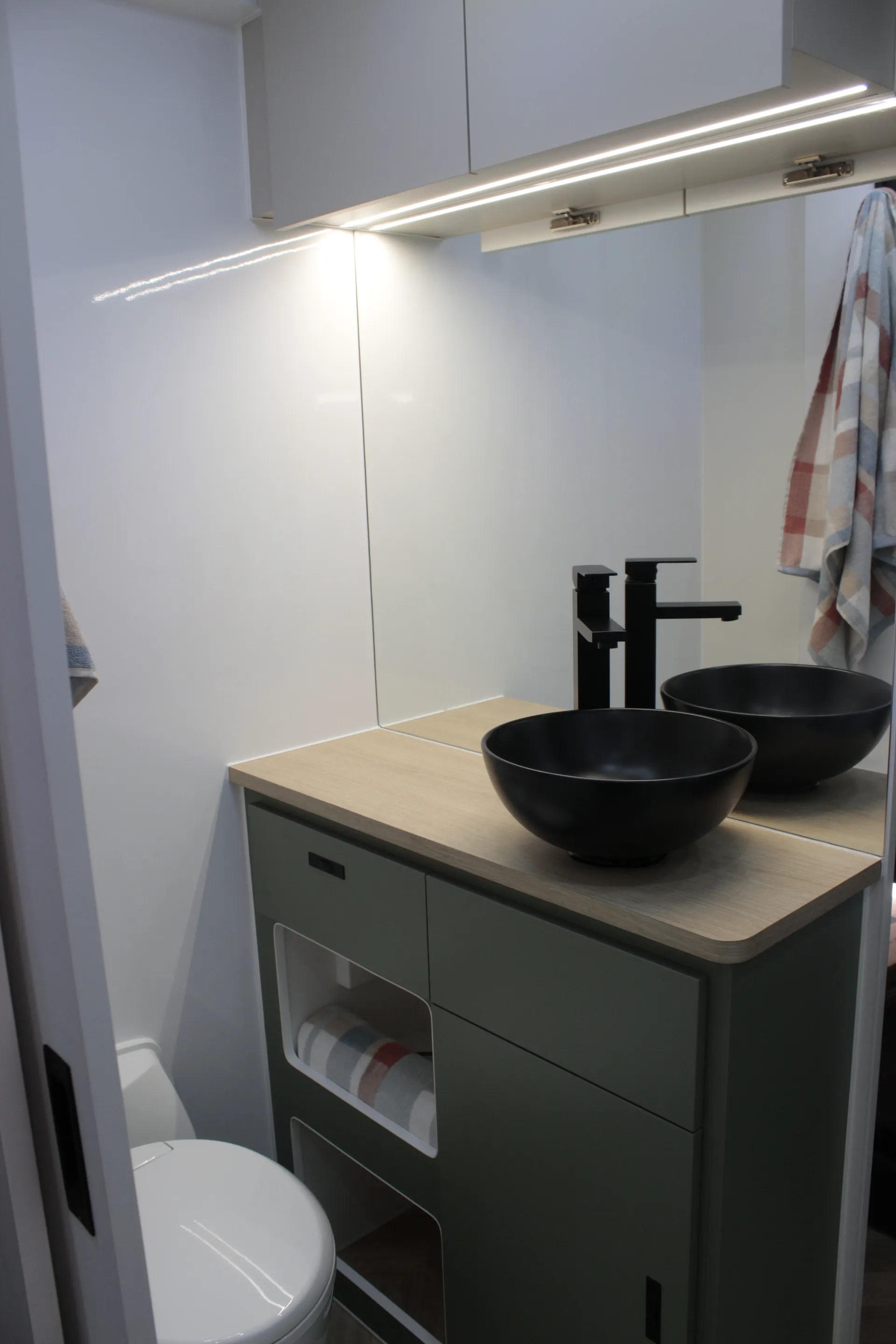 Royal Flair Caravans PD Series photo 20 of 27
