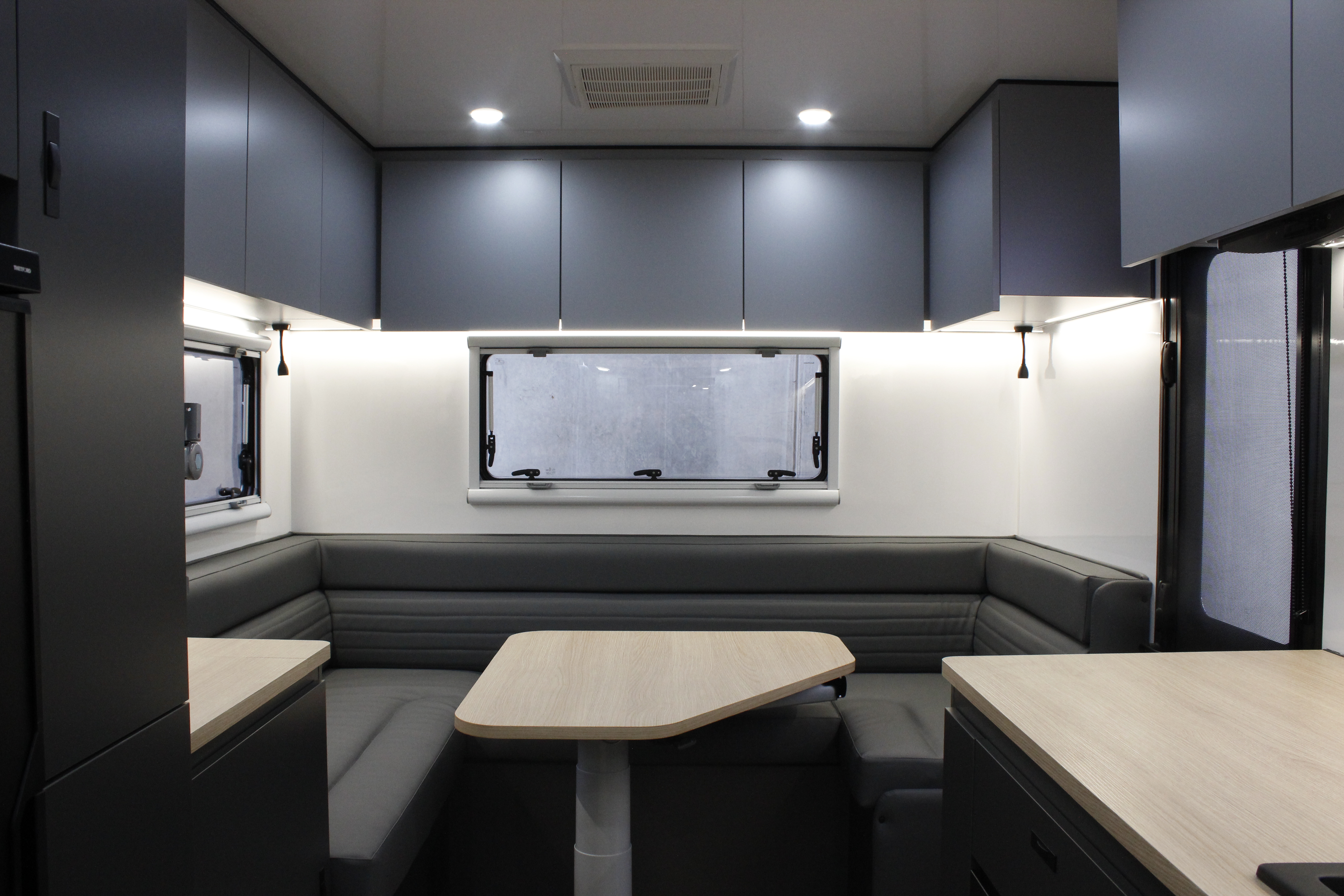 Royal Flair Caravans PD Series photo 26 of 27
