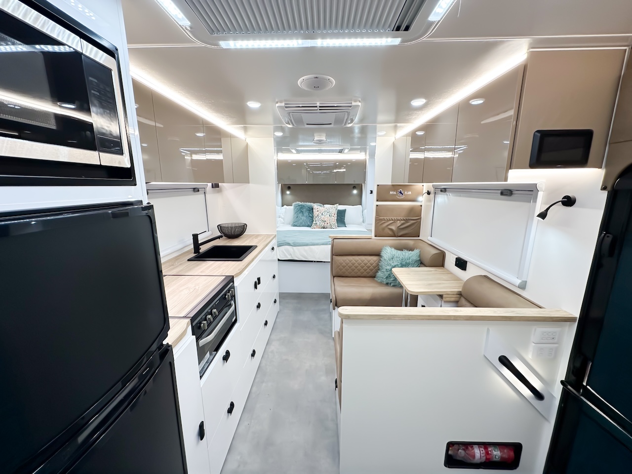 Royal Flair Caravans Piazza Series photo 19 of 24