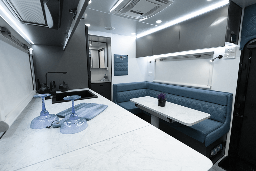 Royal Flair Caravans Razor XT photo 8 of 14