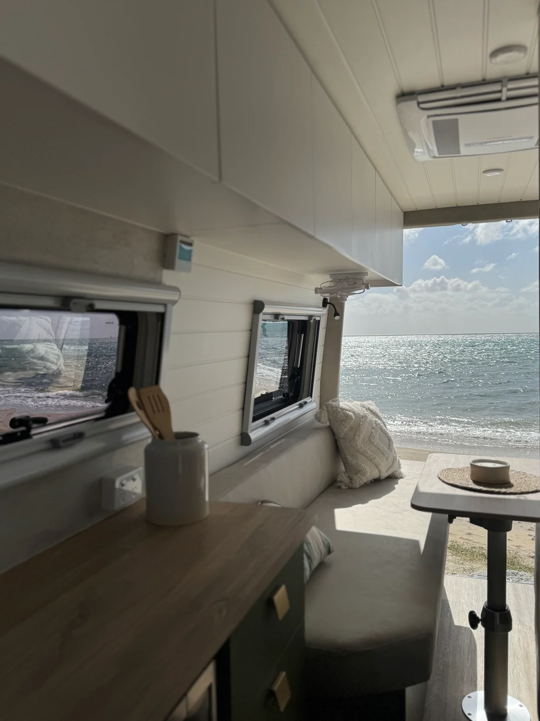 Royal Flair Caravans RV Campervan photo 9 of 13