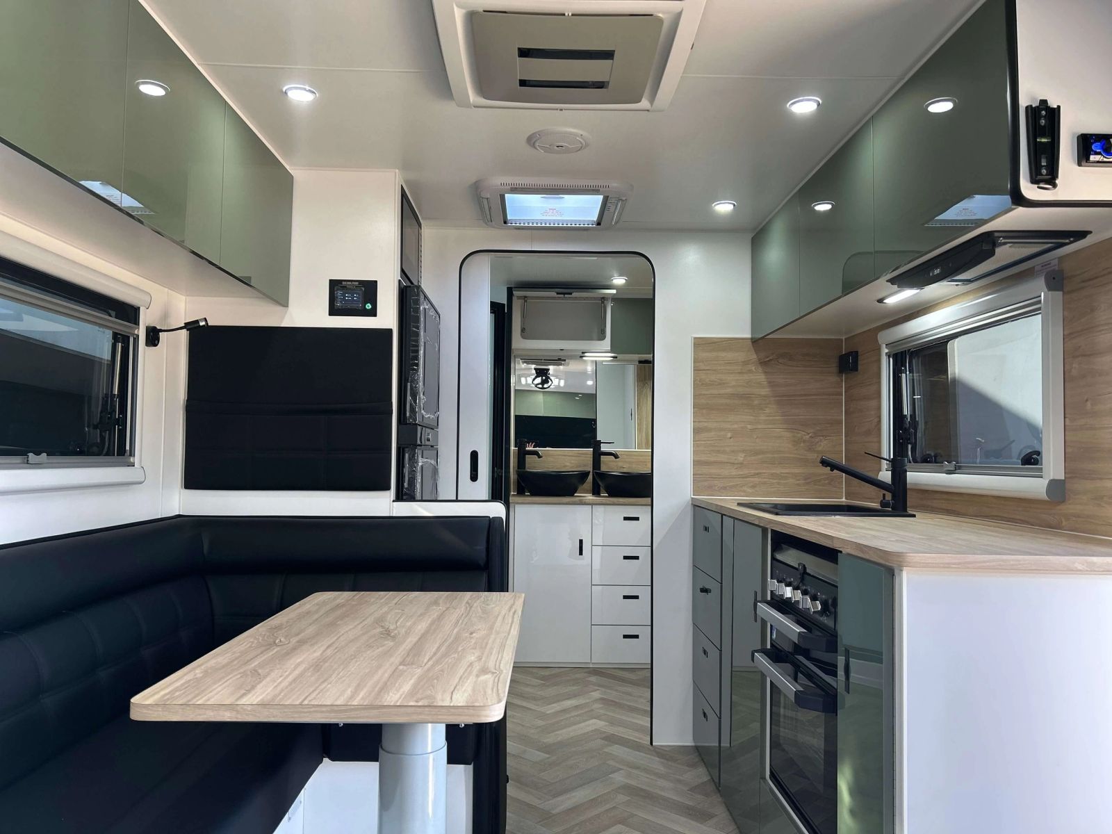 RP Caravans Warrior photo 2 of 10