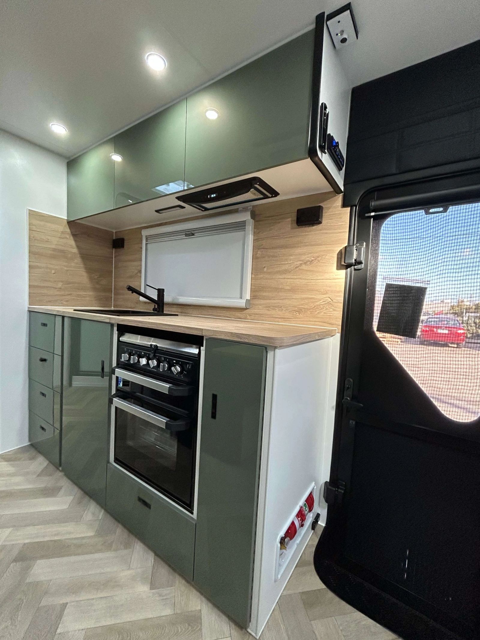 RP Caravans Warrior photo 4 of 10