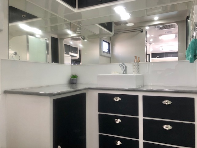 Silver Valley Caravans Hepburn photo 6 of 7