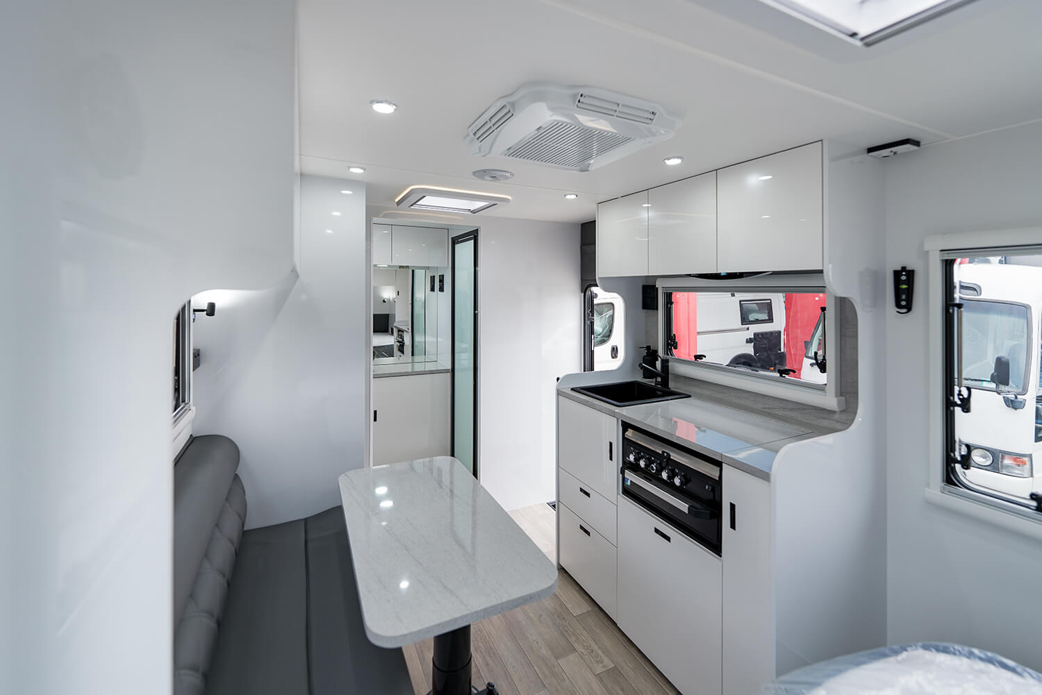 Silver Valley Caravans Orana photo 11 of 18