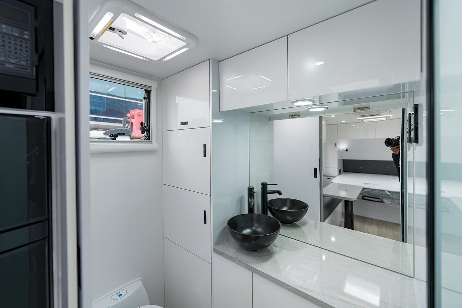 Silver Valley Caravans Orana photo 9 of 18