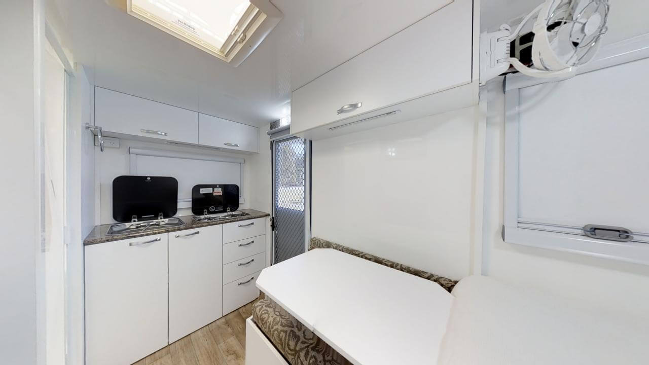Silversun Caravans Shockwave photo 4 of 4