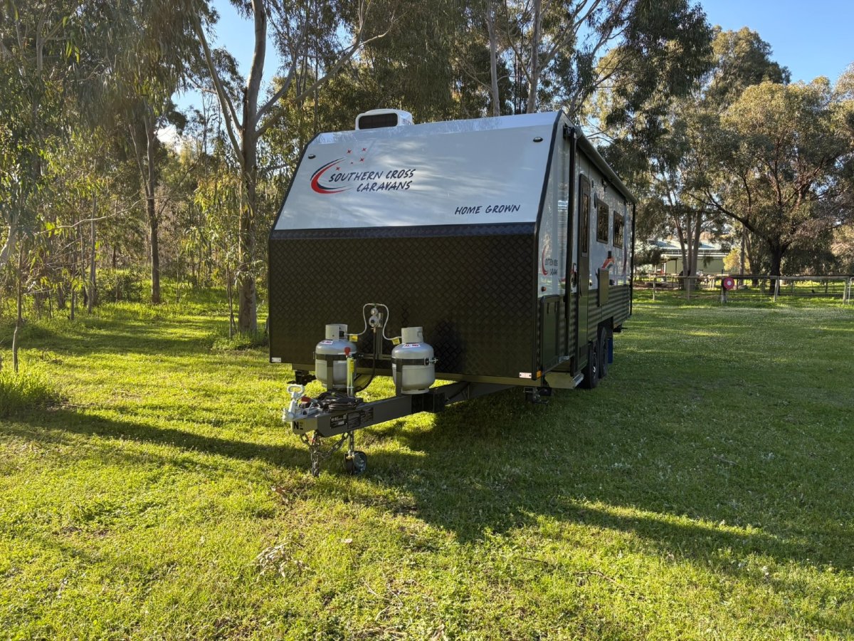 Southern Cross Caravans Home Grown 22'6 Triple Bunk photo 2 of 6