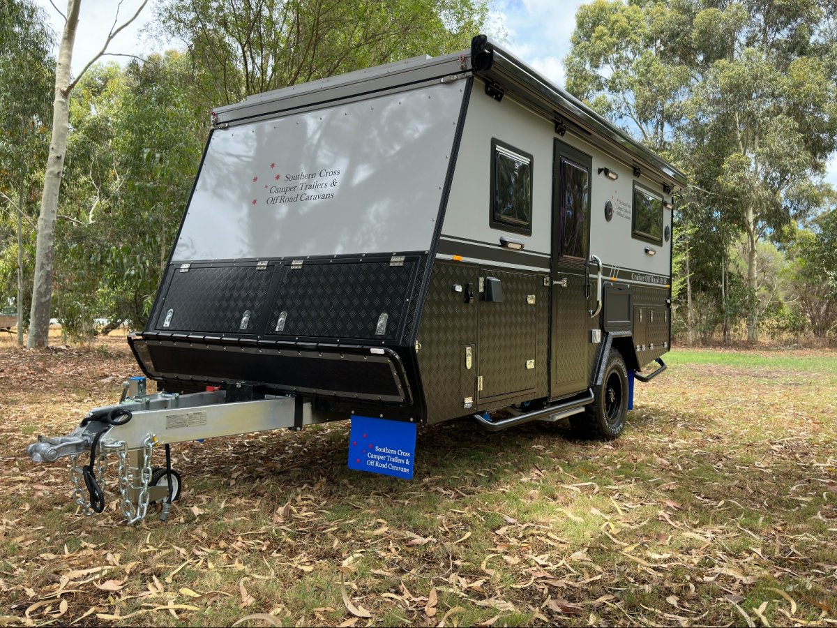 Southern Cross Caravans SC13 Double Bunk Straight